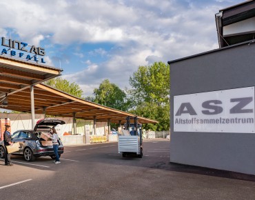 Außenaufnahme des Altstoffsammelzentrums Mostnystraße in Linz