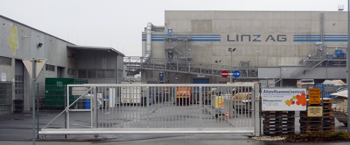Außenaufnahme des Altstoffsammelzentrums Mostnystraße in Linz