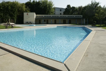 Schwimmbecken im Kinderfreibad Weigunystraße