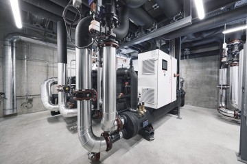 Wärmepumpe der Firma Ochsner für Industrie, Energietechnik, Prozesstechnik und Großbauten