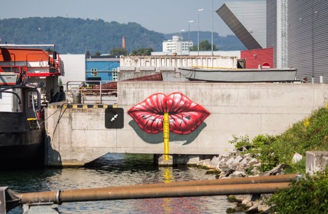 Grafitti-Kunstwerk von mit dem Titel "Lips 2015" von HNRX aus Innsbruck