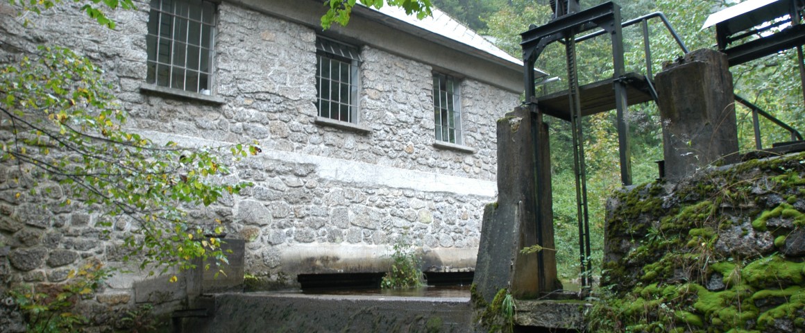 Vorderansicht Kleinwasserkraftwerk Kaltental