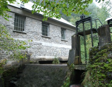 Vorderansicht Kleinwasserkraftwerk Kaltental