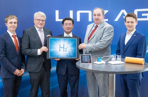 Südkoreanische Delegation zu Besuch bei der LINZ AG