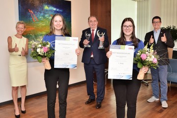 DI Erich Haider mit Frau Kuks, Herrn Gottermeier, Frau Gutenbrunner und Schröger