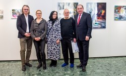 Dr. Julius Stieber (Direktor Kultur und Bildung der Stadt Linz), die drei Künstler Mag. art. Elisabeth Vera Rathenböck, Silvia Sun und Felix Dieckmann sowie LINZ AG-Generaldirektor DI Erich Haider, MBA bei der Vernissage.