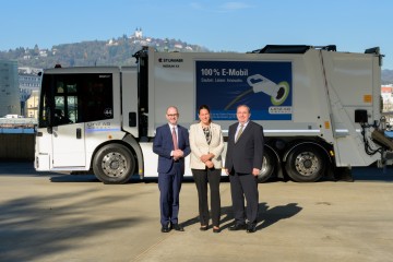 Das erste vollelektrische Entsorgungsfahrzeug von LINZ AG ABFALL ist seit Anfang November 2024 in Betrieb. 