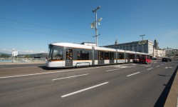 Straßenbahn Nibelungenbrücke