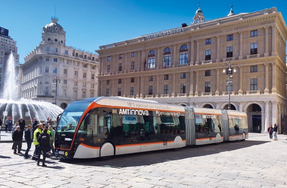 Der Linzer E-Bus wird in Genua getestet.
