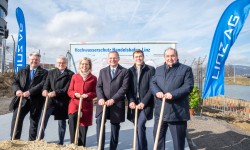 Spatenstich Hochwasserschutz Hafen mit Harald Kronsteiner, Klaus Luger, Leonore Gewessler, Thomas Stelzer, Stefan Kaineder Erich Haider