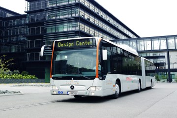 Gasbus von LINZ AG-Gebäude